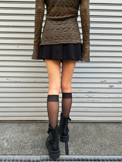 フェイクレザーベルト付プリーツスカート